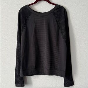 Lululemon Run For Days Long Sleeve in Camo